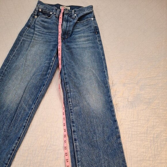 Beautiful high waisted Rivet & Thread Jeans - Picture 2 of 4